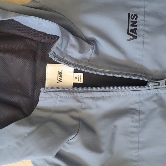 Girls' Vans zip up windbraker - Picture 2 of 2